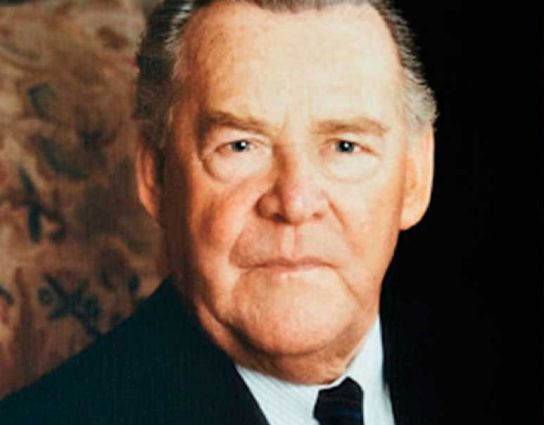 Portrait Max Grundig